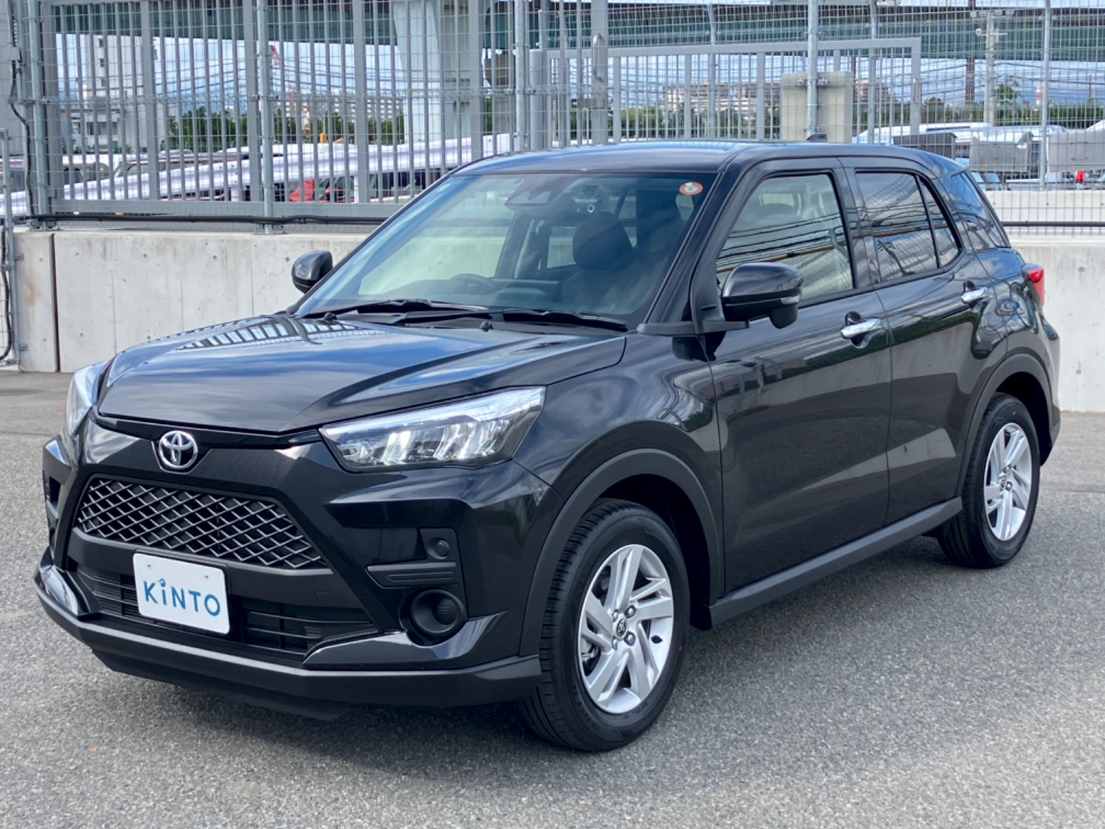 RAIZE G GAS 1.2L 2WD(5人)
