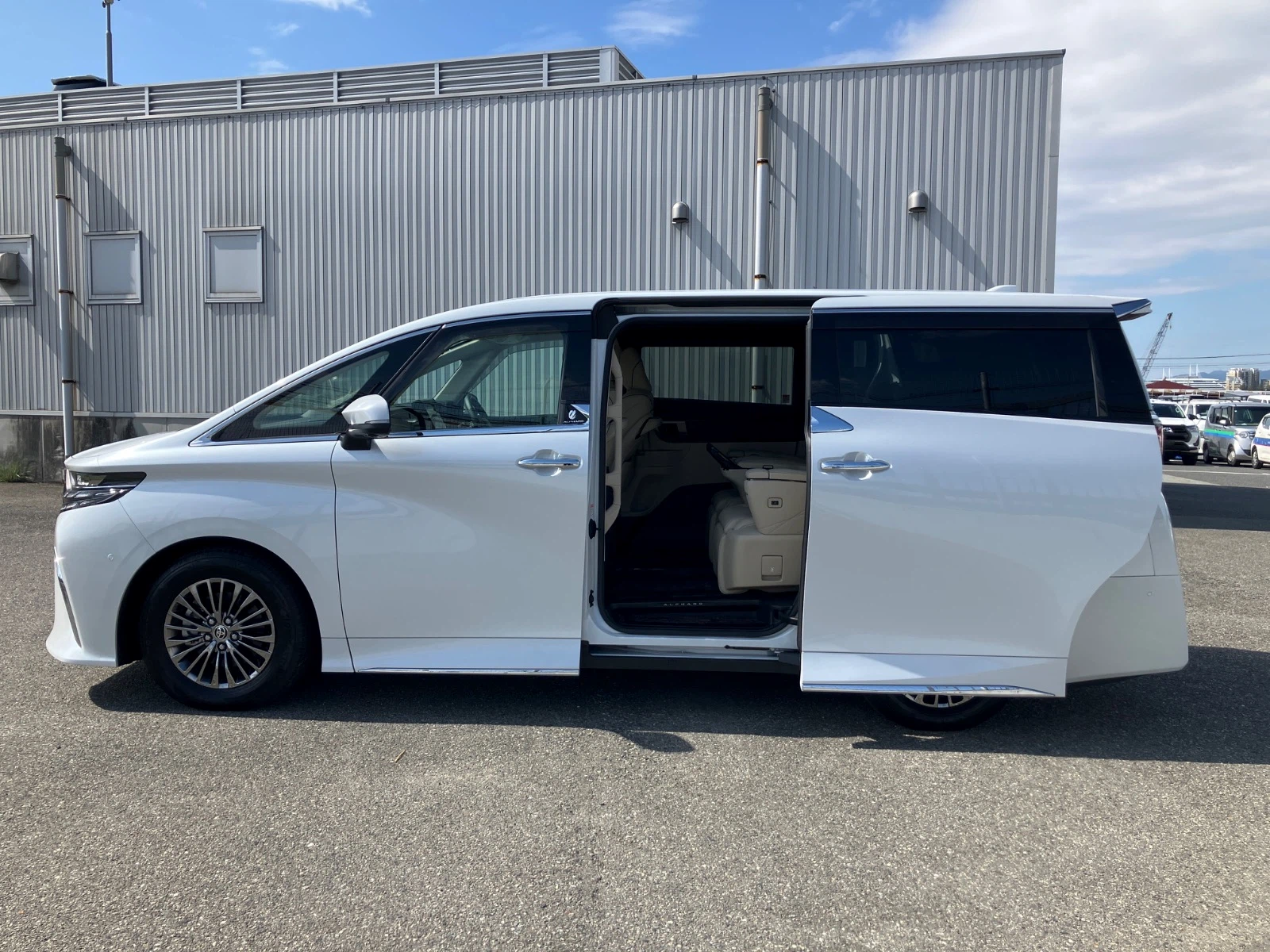 車両の画像