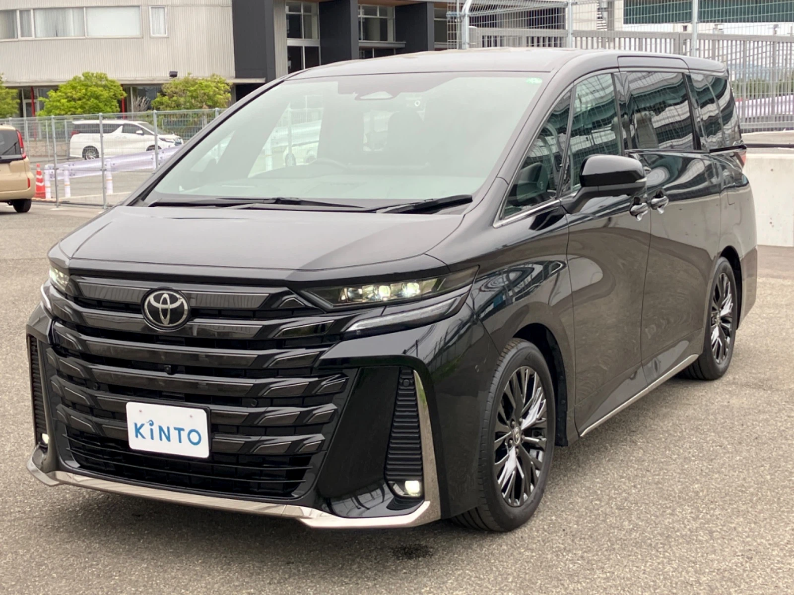 ヴェルファイア Z Premier HEV 2.5L 2WD(7人)