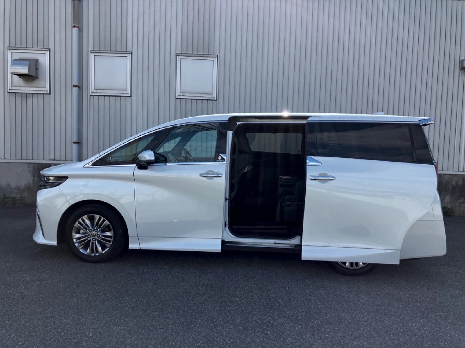 車両の画像