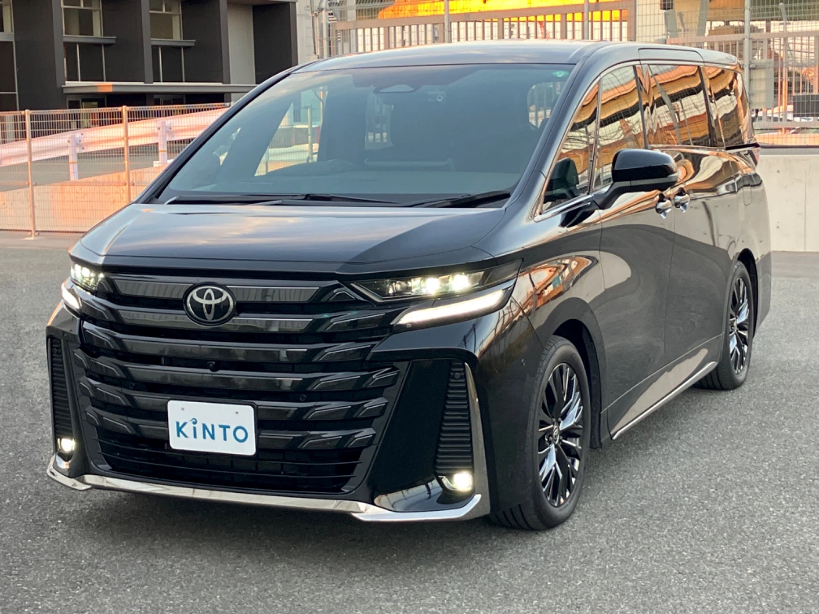 ヴェルファイア Z Premier HEV 2.5L 2WD(7人)