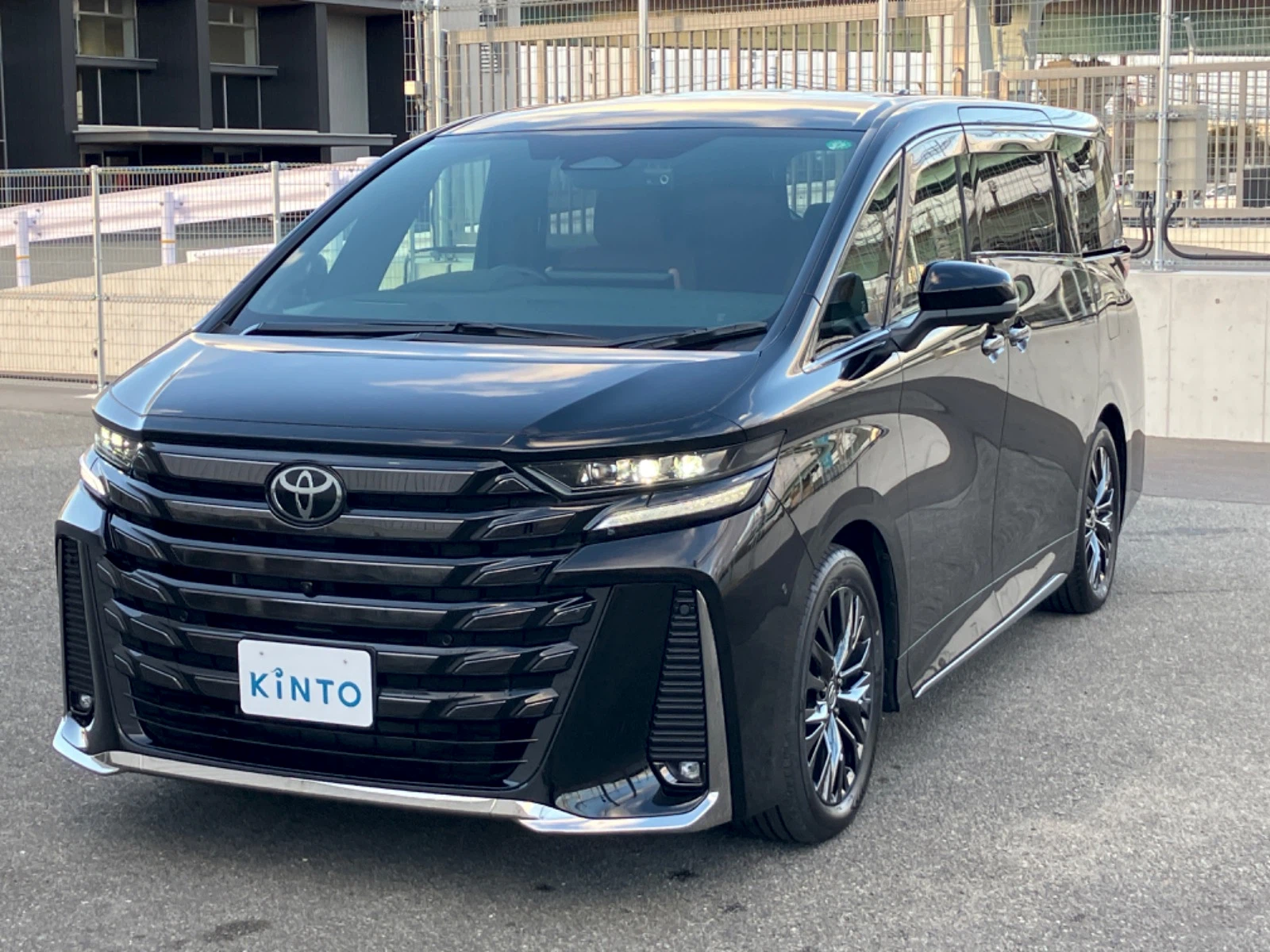 ヴェルファイア Z Premier HEV 2.5L 2WD(7人)