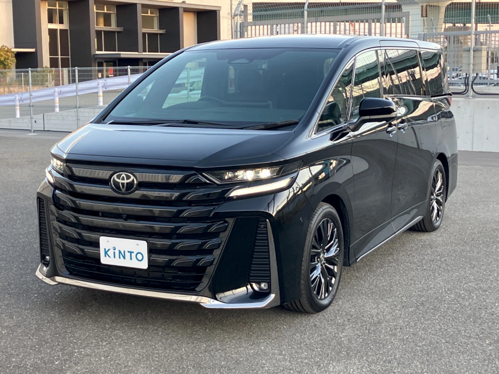 ヴェルファイア Z Premier HEV 2.5L 2WD(7人)