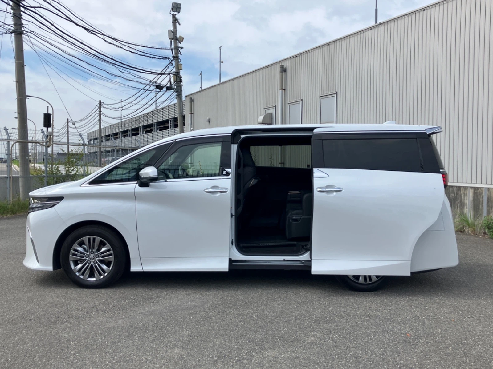 車両の画像