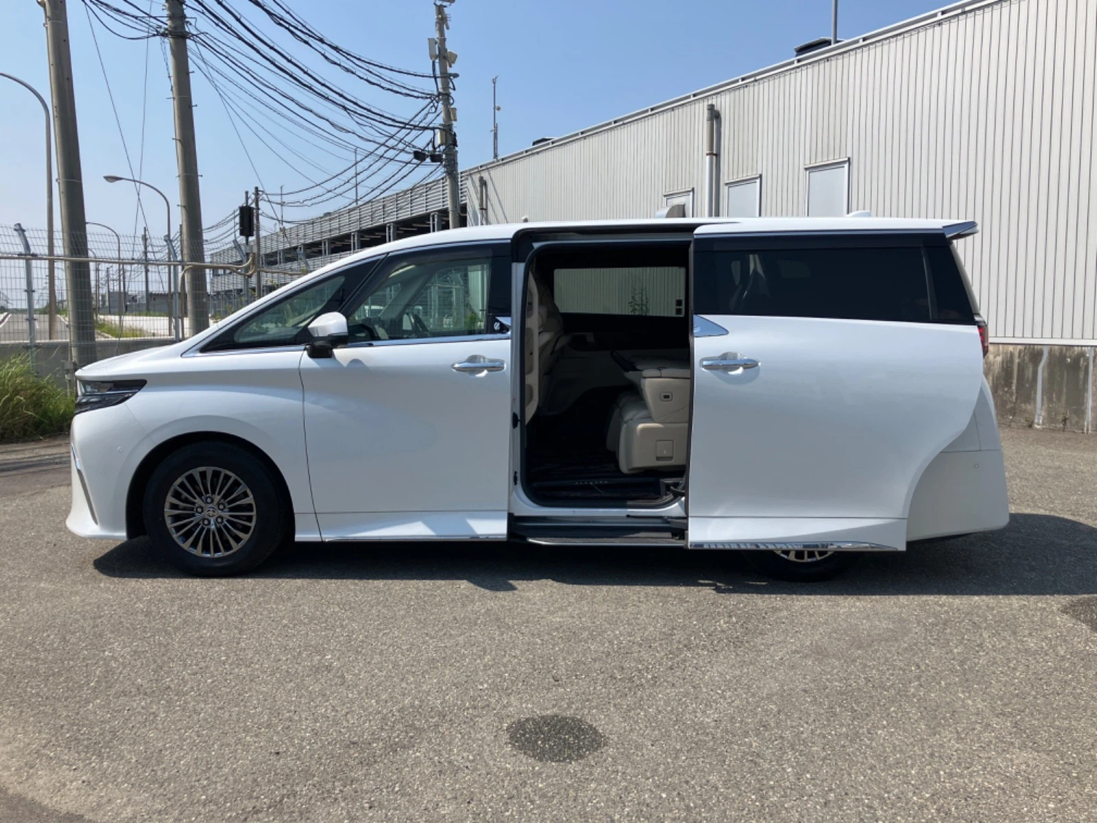 車両の画像