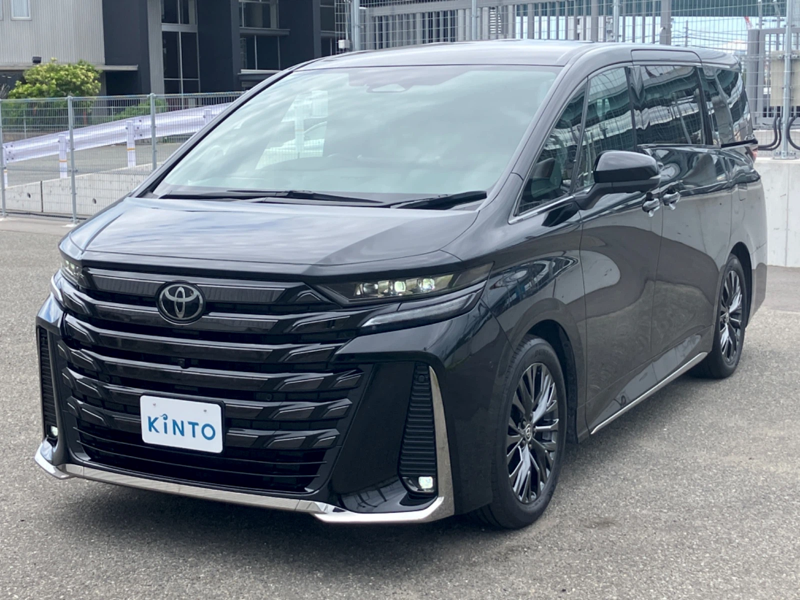 ヴェルファイア Z Premier HEV 2.5L 4WD(7人)