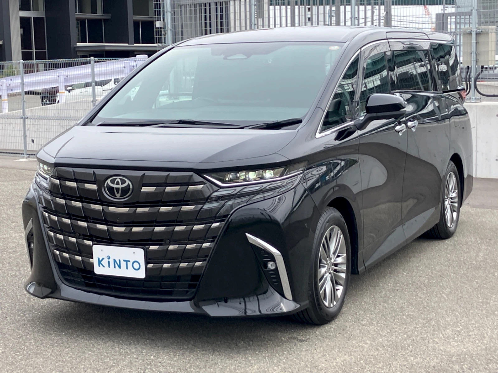 アルファード Z HEV 2.5L 4WD(7人)