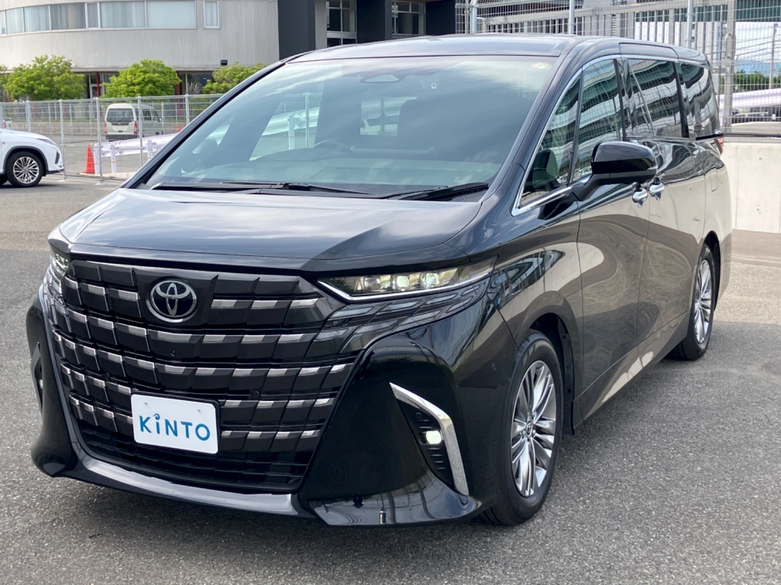 アルファード Z HEV 2.5L 4WD(7人)