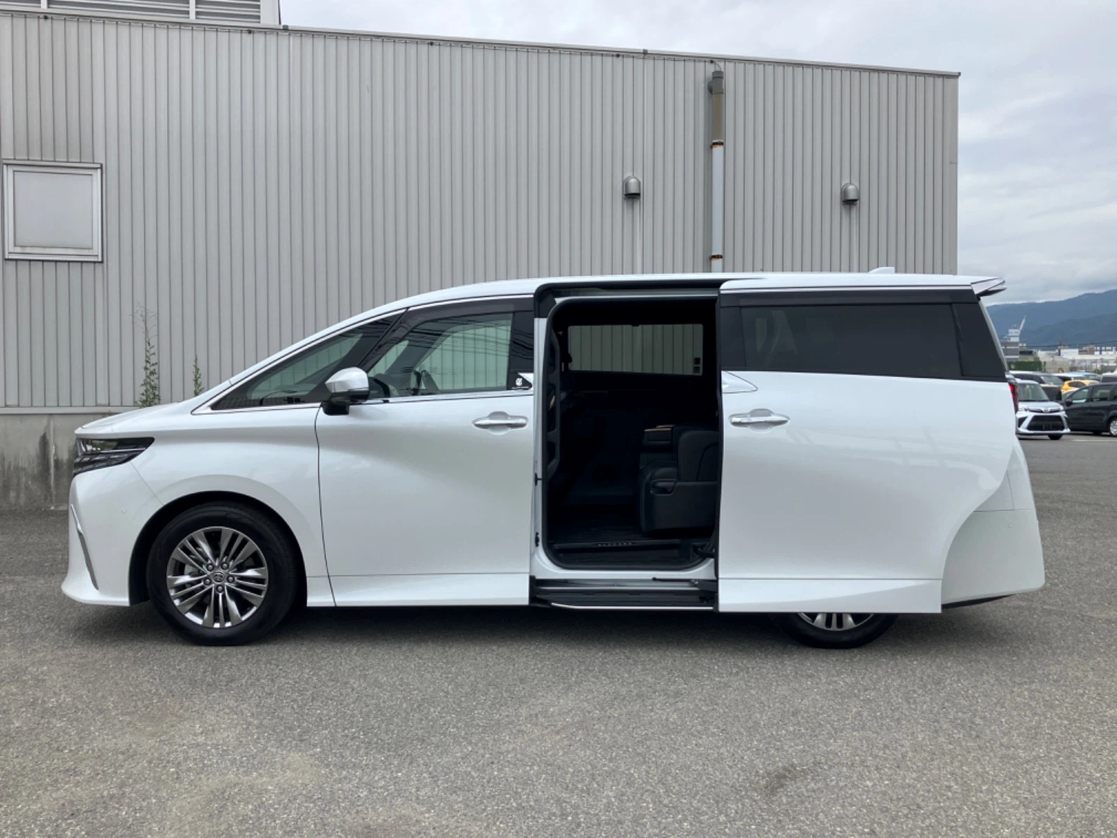 車両の画像