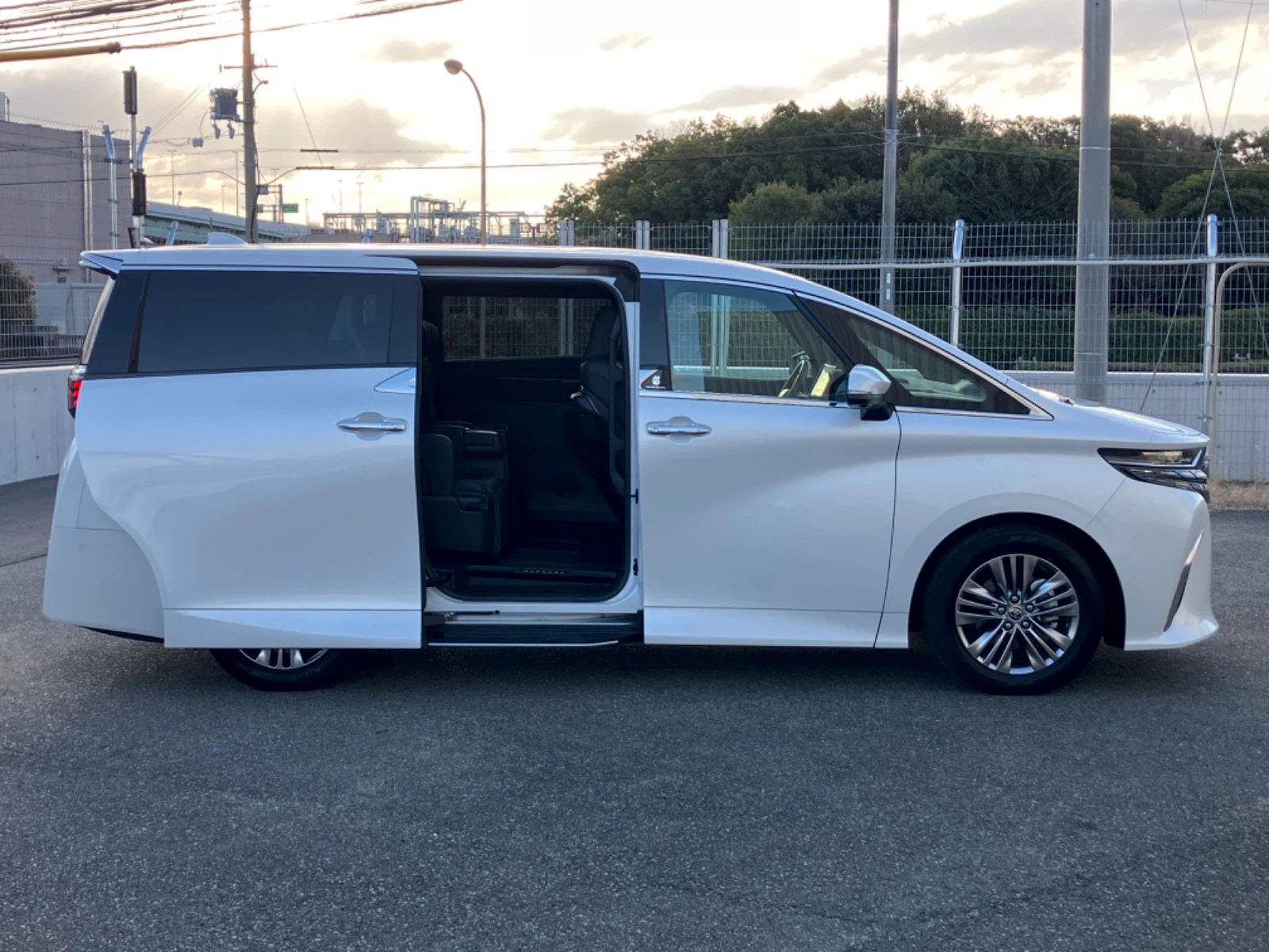 車両の画像