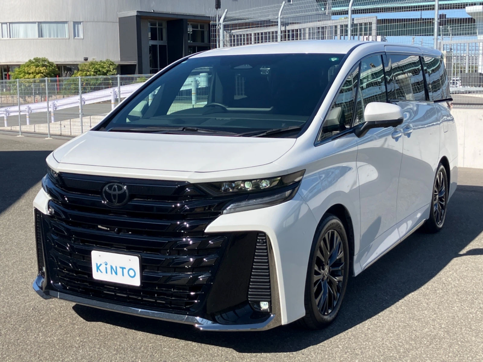 ヴェルファイア Z Premier HEV 2.5L 4WD(7人乗り) ハイブリッド