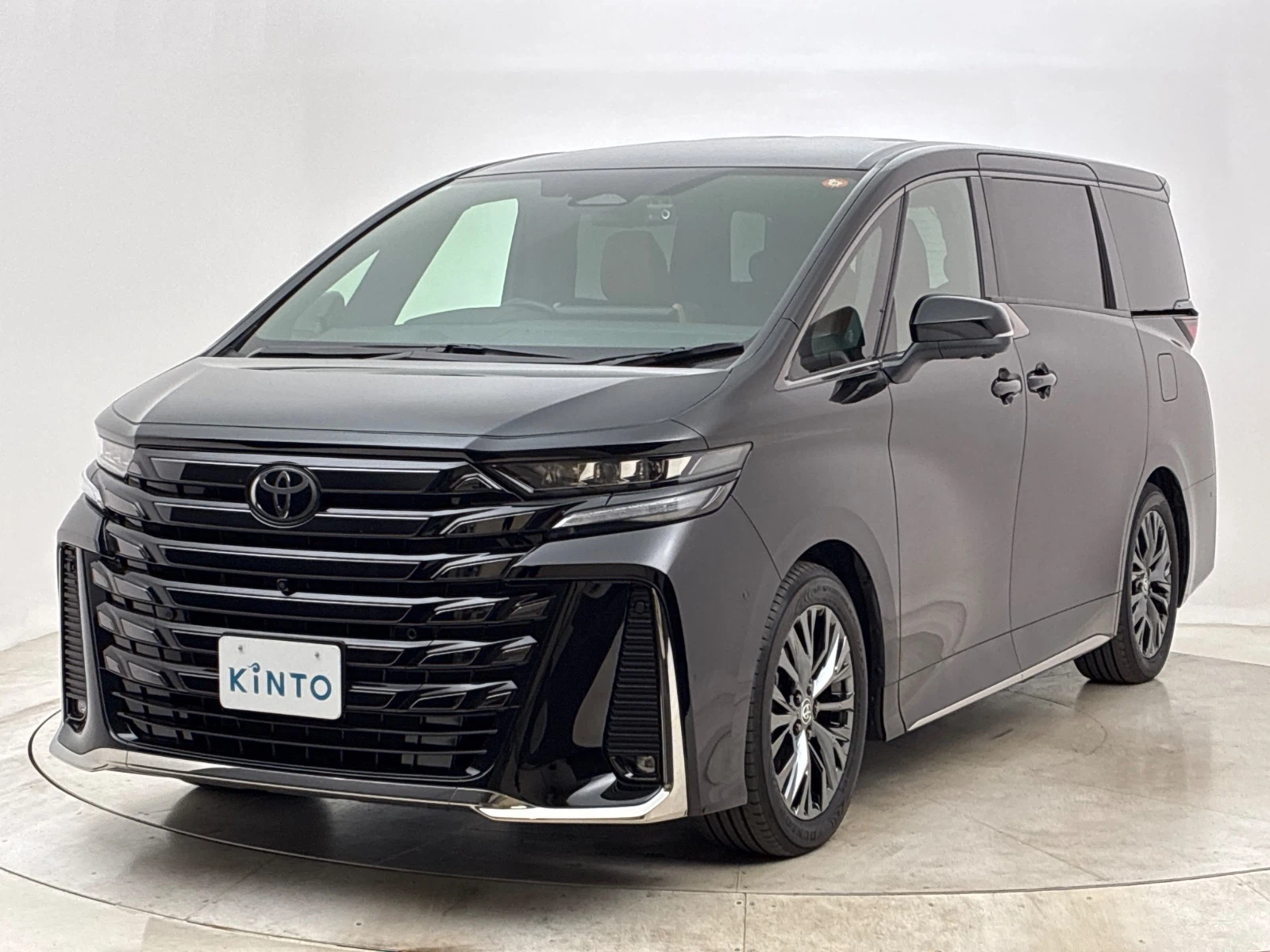 ヴェルファイア Z Premier HEV 2.5L 4WD(7人)