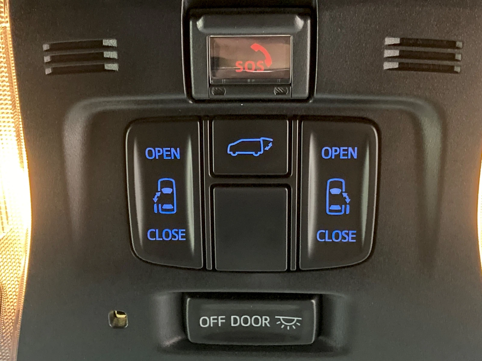 車両の画像