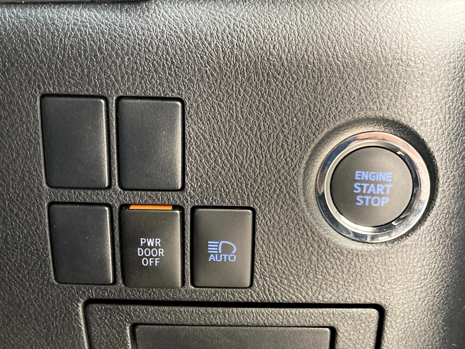 車両の画像