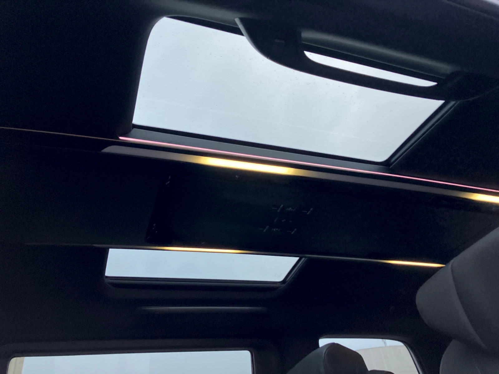 車両の画像