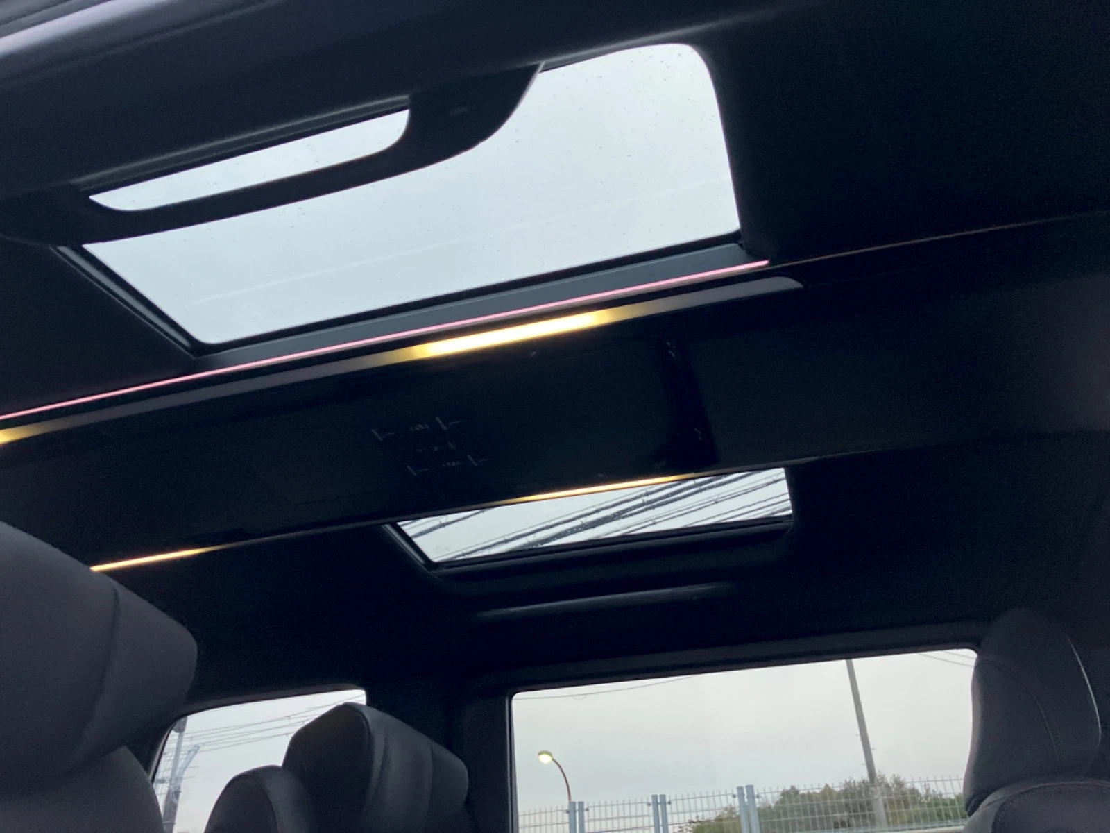 車両の画像