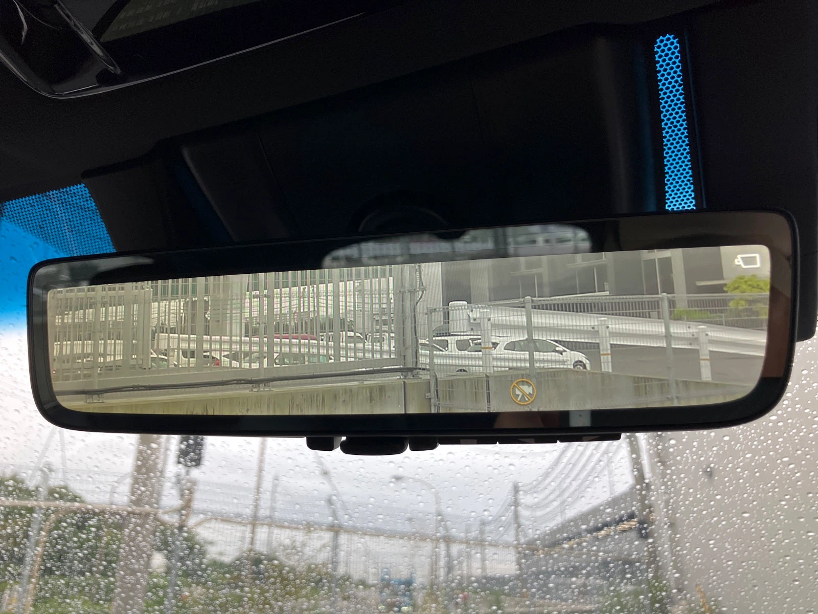 車両の画像