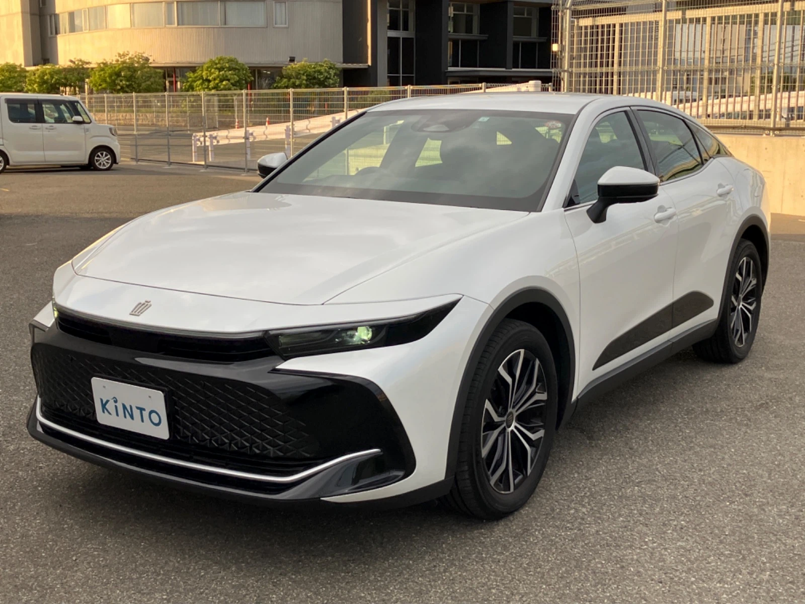クラウン CROSSOVER G"Advanced" HEV 2.5L 4WD(5人)