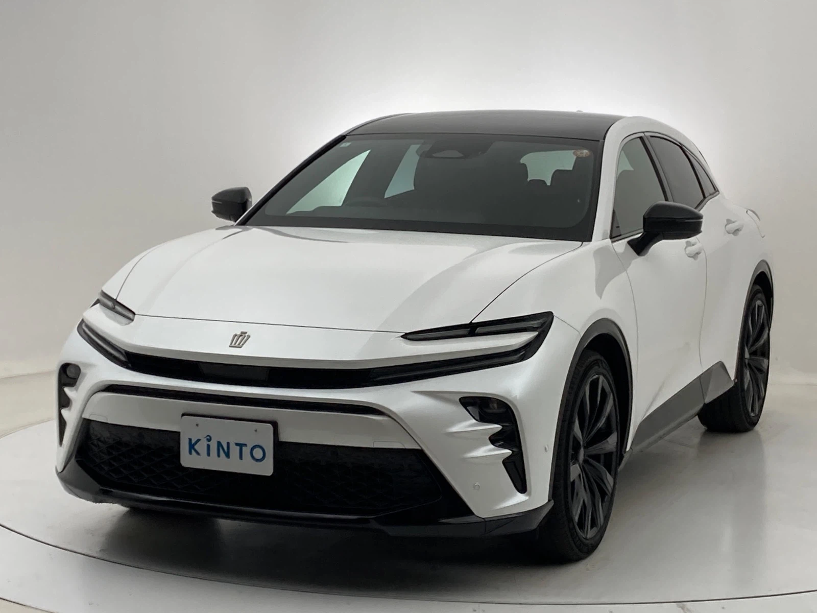 クラウン SPORT Z HEV 2.5L 4WD(5人)