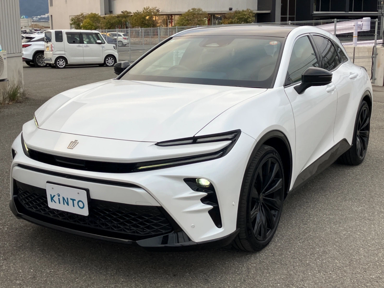 クラウン SPORT Z HEV 2.5L 4WD(5人)