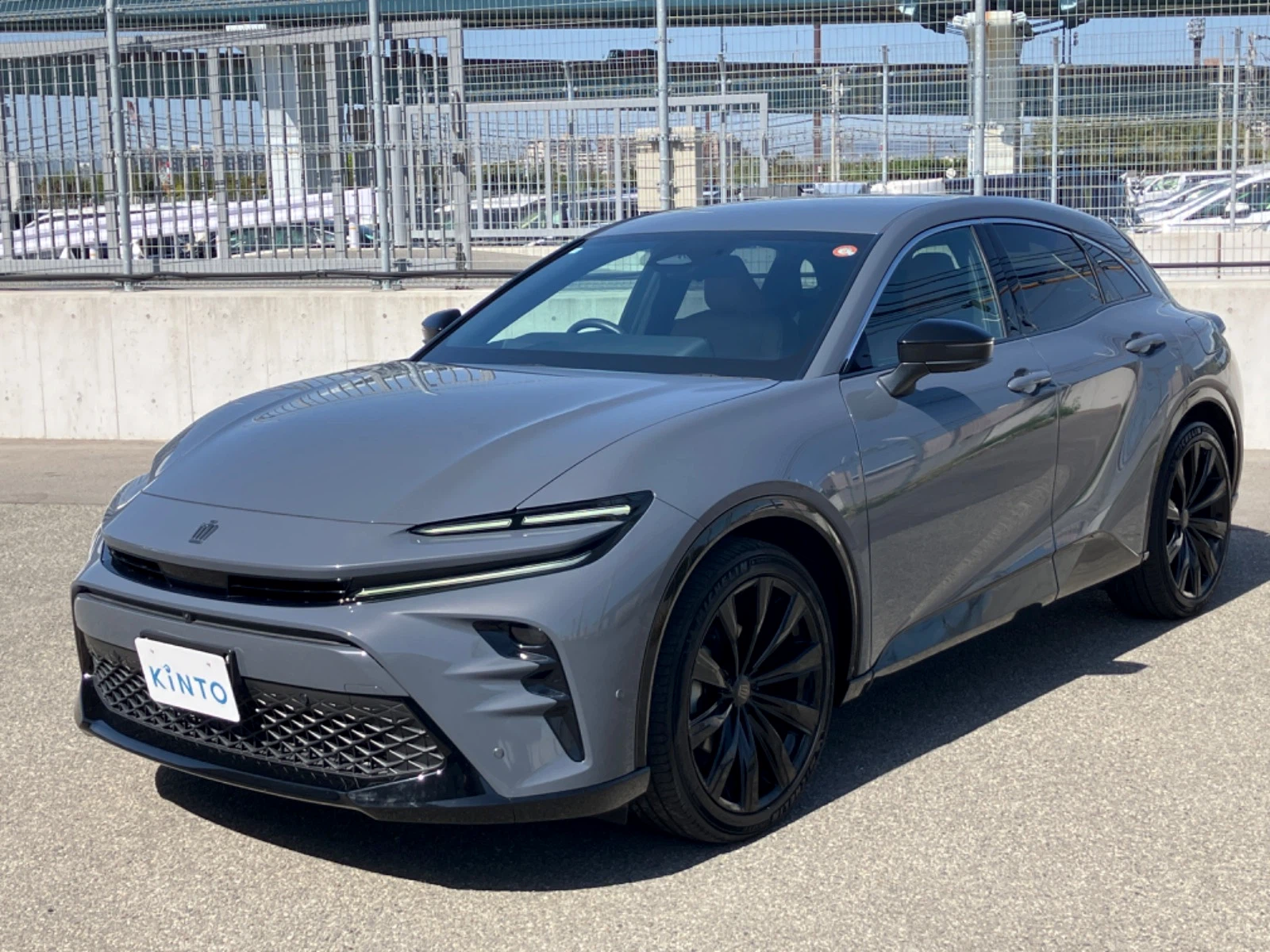 クラウン SPORT Z HEV 2.5L 4WD(5人)