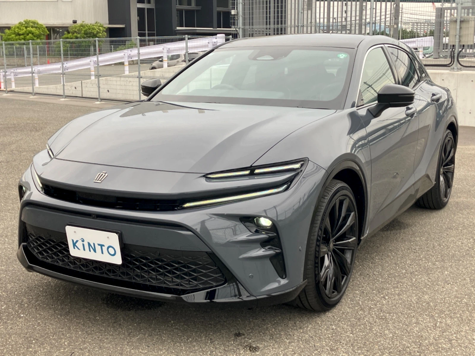 クラウン SPORT Z HEV 2.5L 4WD(5人)