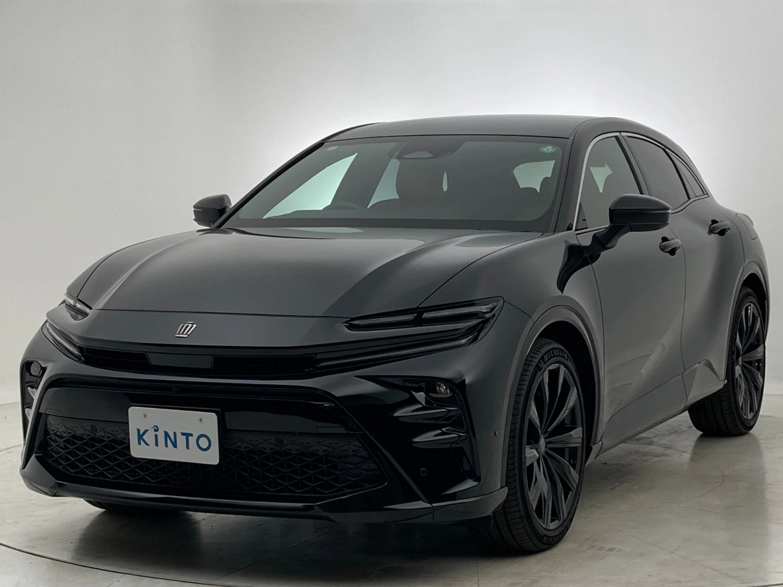 クラウン SPORT Z HEV 2.5L 4WD(5人)