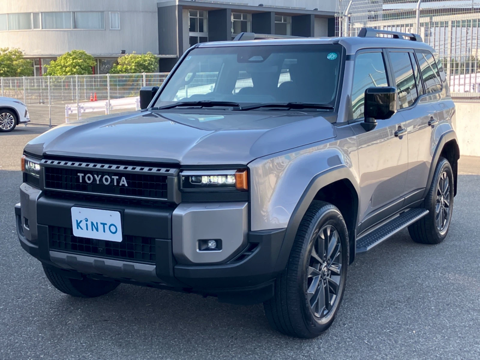 ランドクルーザー ZX DSL 2.8L 4WD(7人) ※モノトーン仕様車