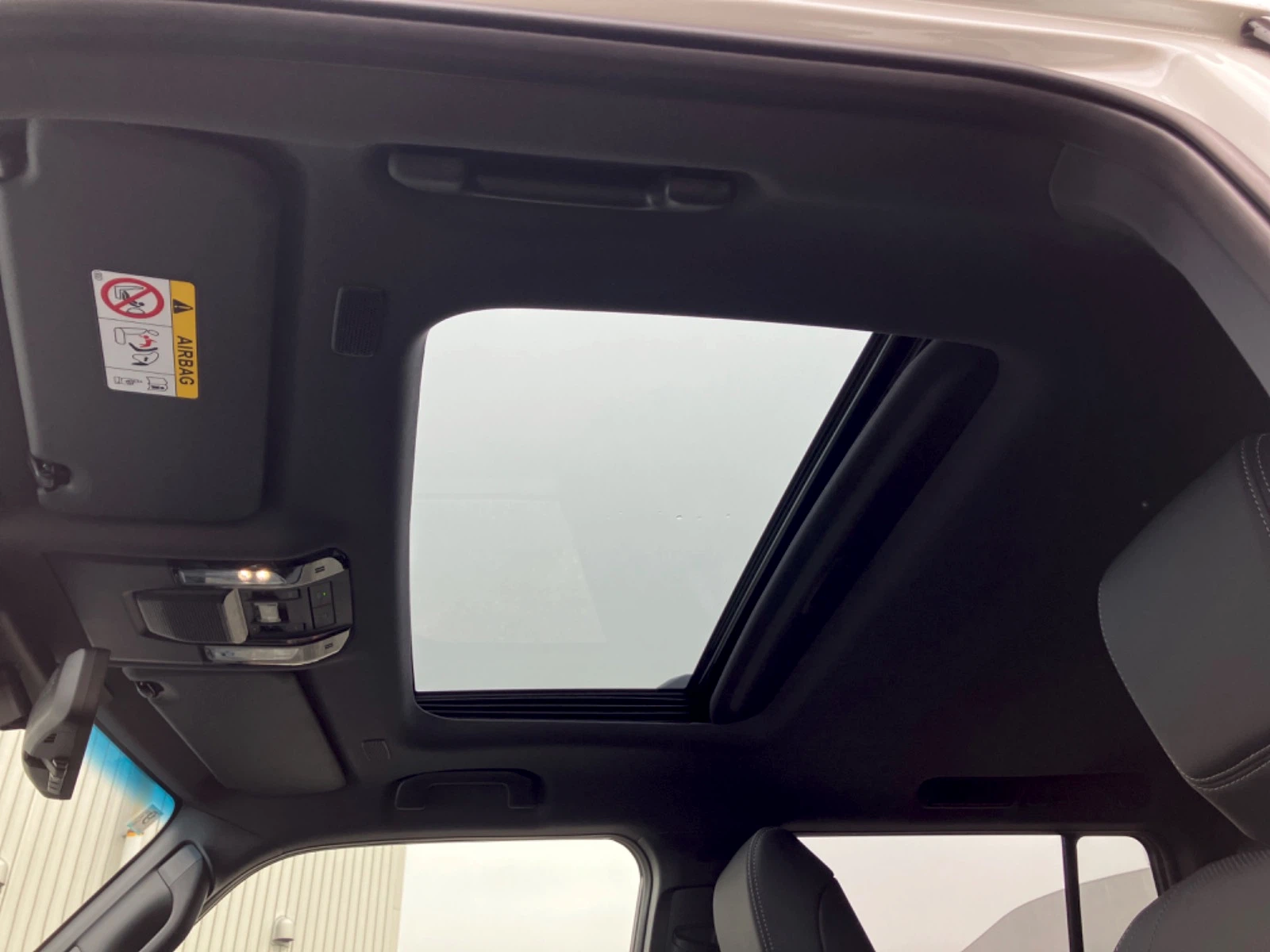 車両の画像