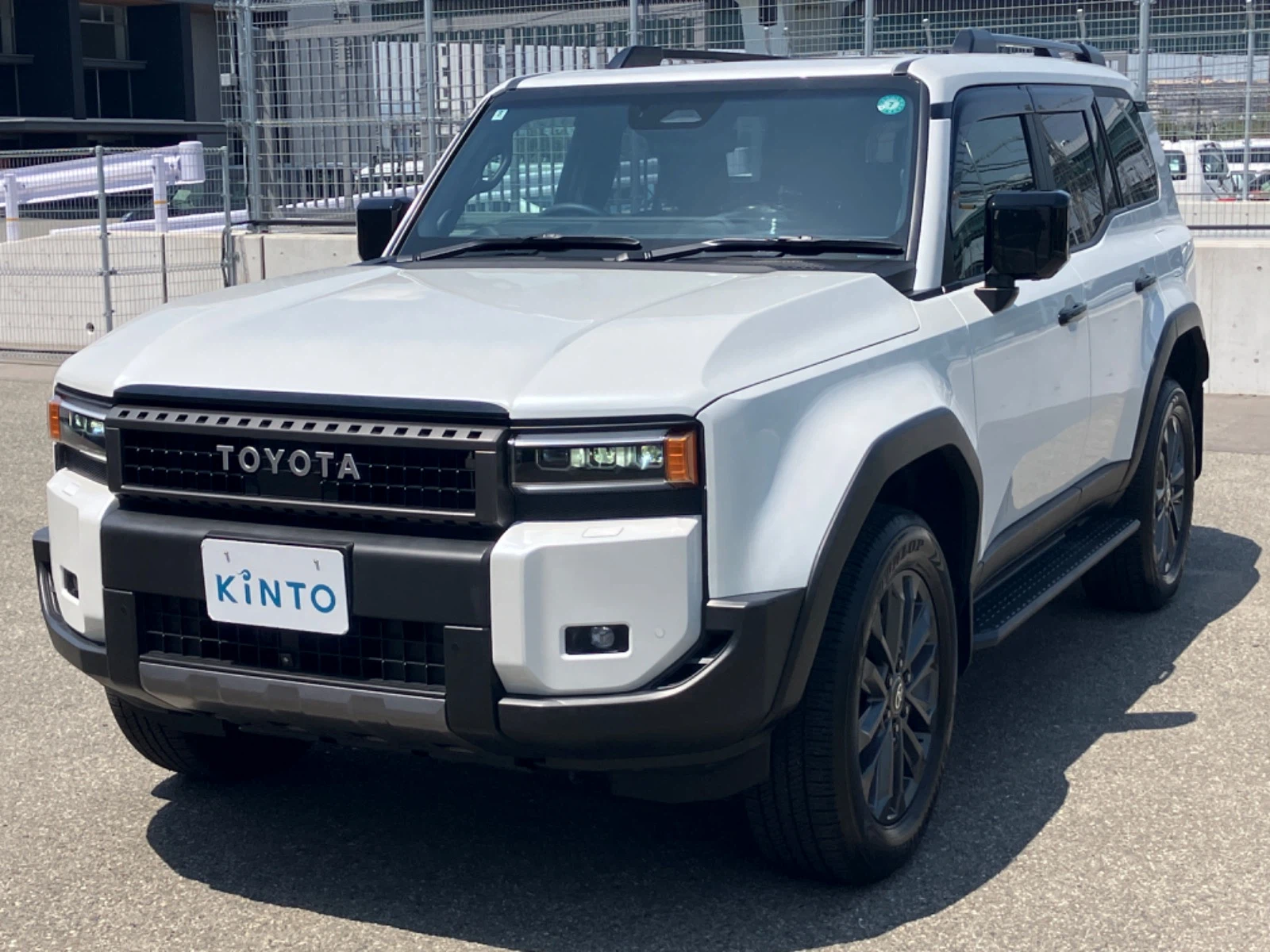 ランドクルーザー ZX DSL 2.8L 4WD(7人) ※モノトーン仕様車