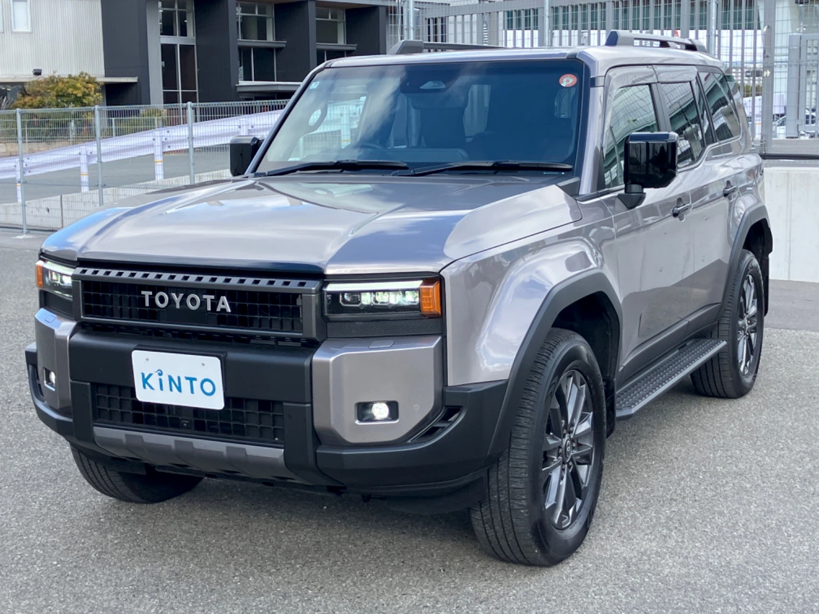 ランドクルーザー ZX DSL 2.8L 4WD(7人乗り) ※モノトーン仕様車 ディーゼル