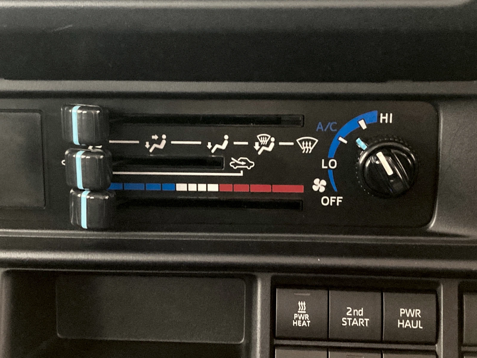 車両の画像