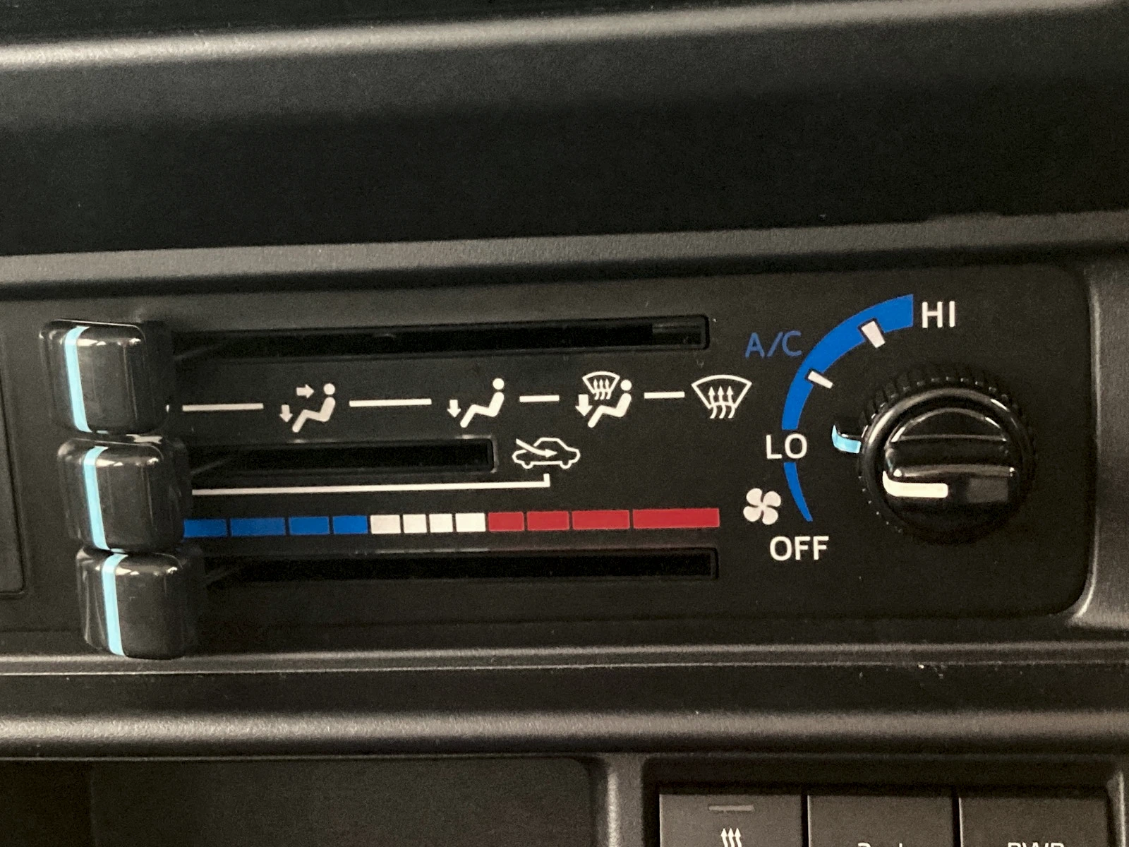 車両の画像