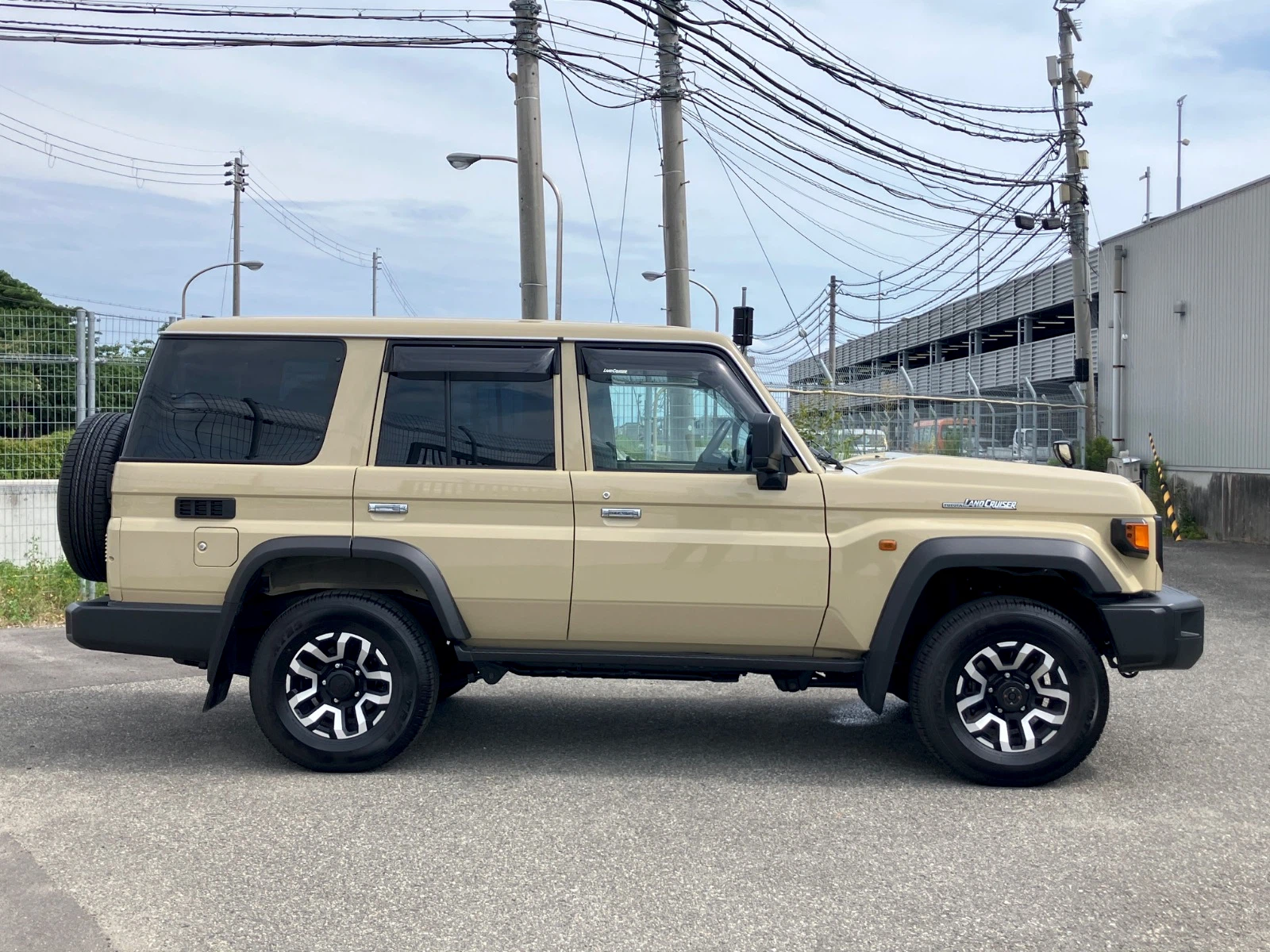 車両の画像
