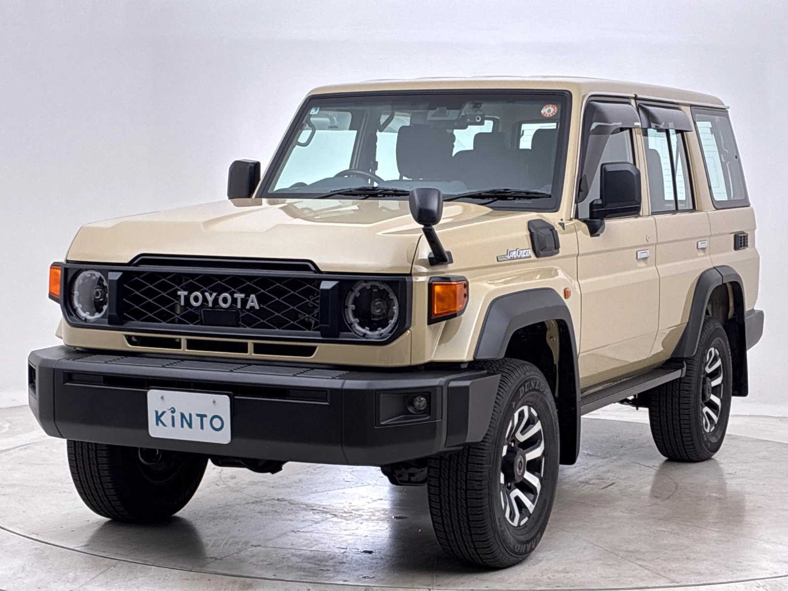 ランドクルーザー AX DSL 2.8L+ターボ 4WD(5人)