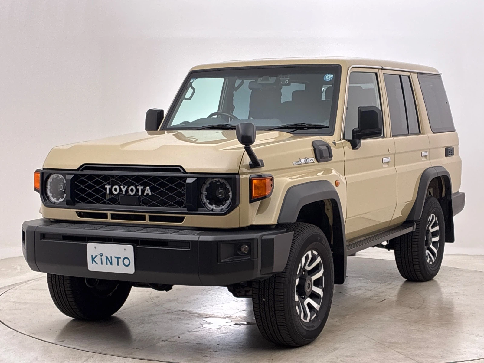 ランドクルーザー AX DSL 2.8L+ターボ 4WD(5人)