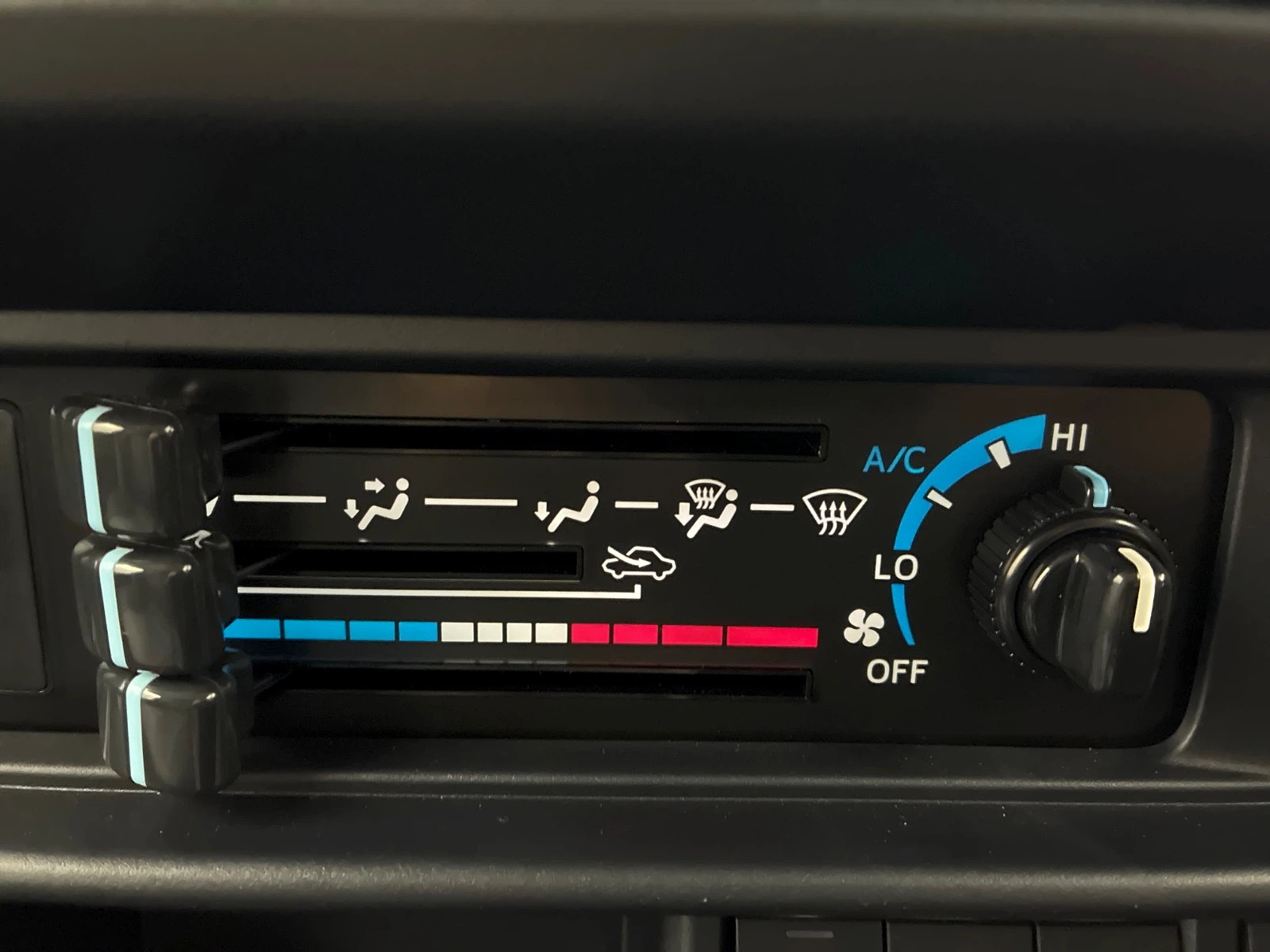 車両の画像
