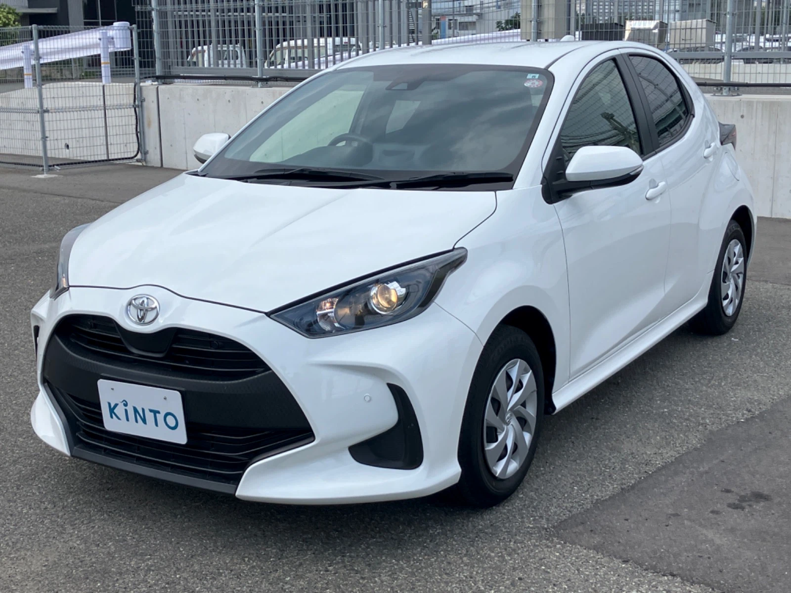 ヤリス X GAS 1.0L 2WD(5人)