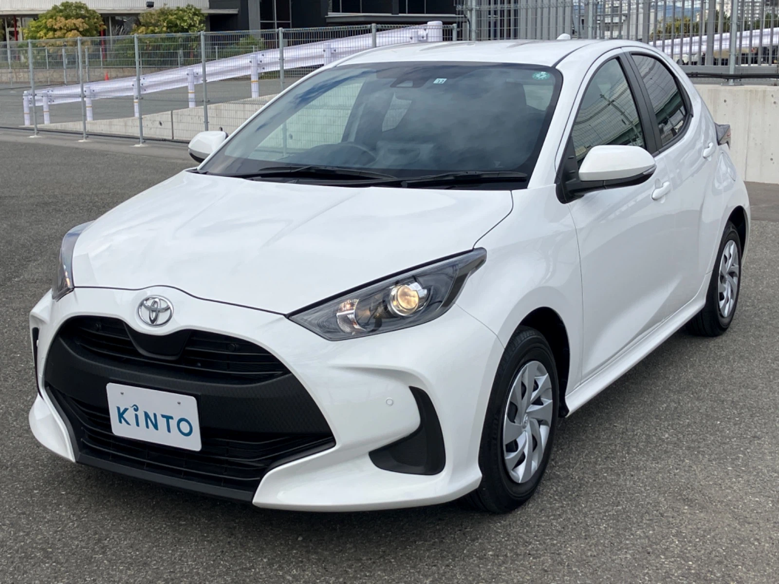 ヤリス X GAS 1.0L 2WD(5人)