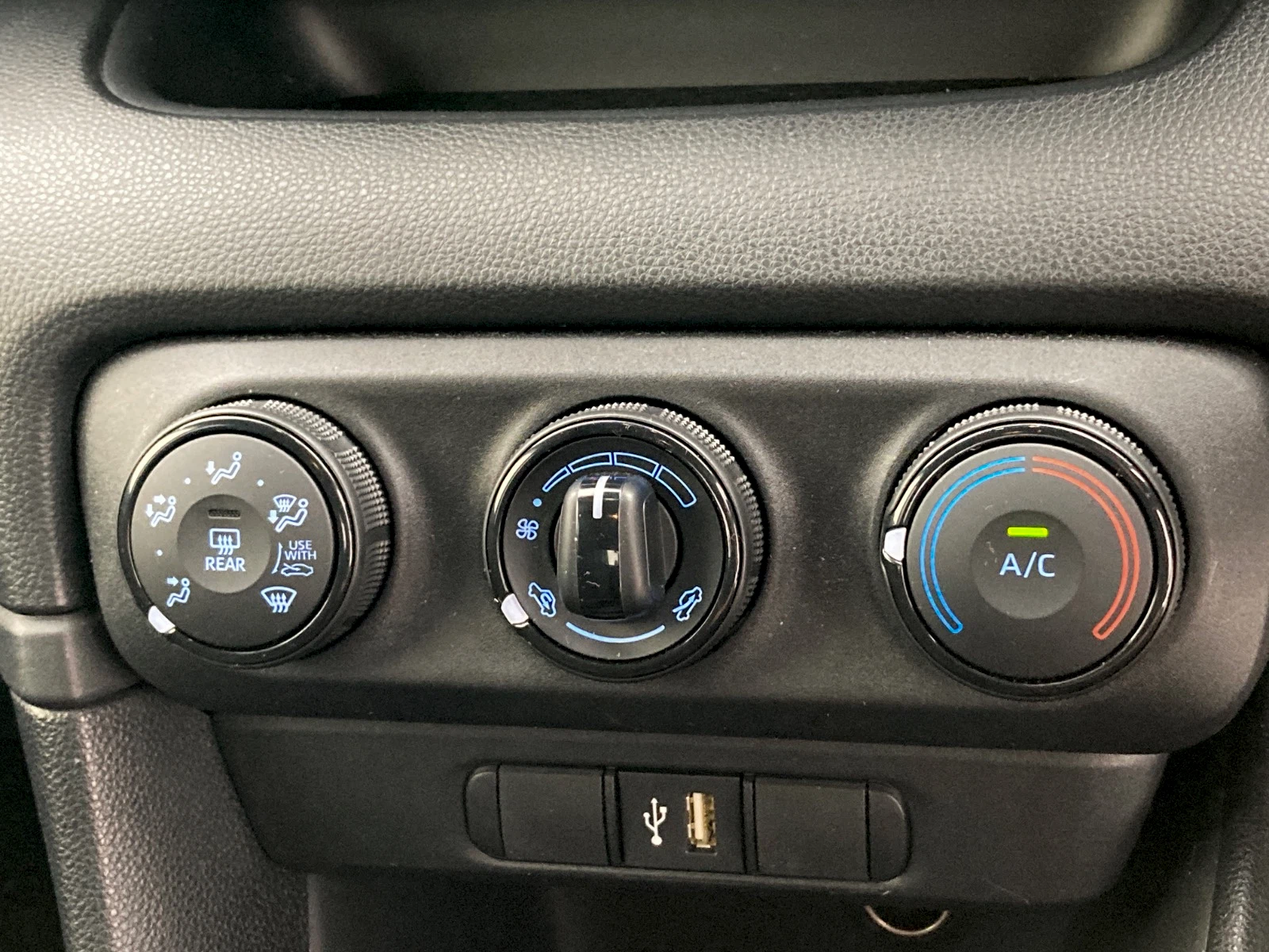 車両の画像