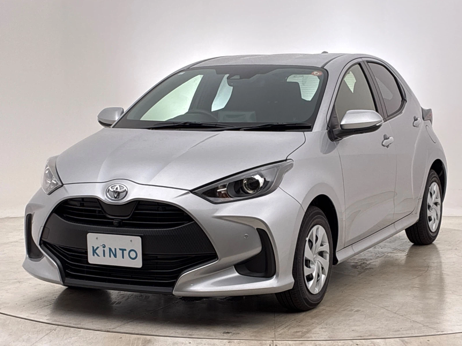 ヤリス X GAS 1.0L 2WD(5人)