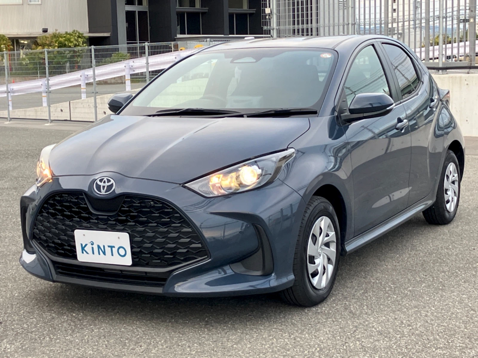 ヤリス X GAS 1.0L 2WD(5人)