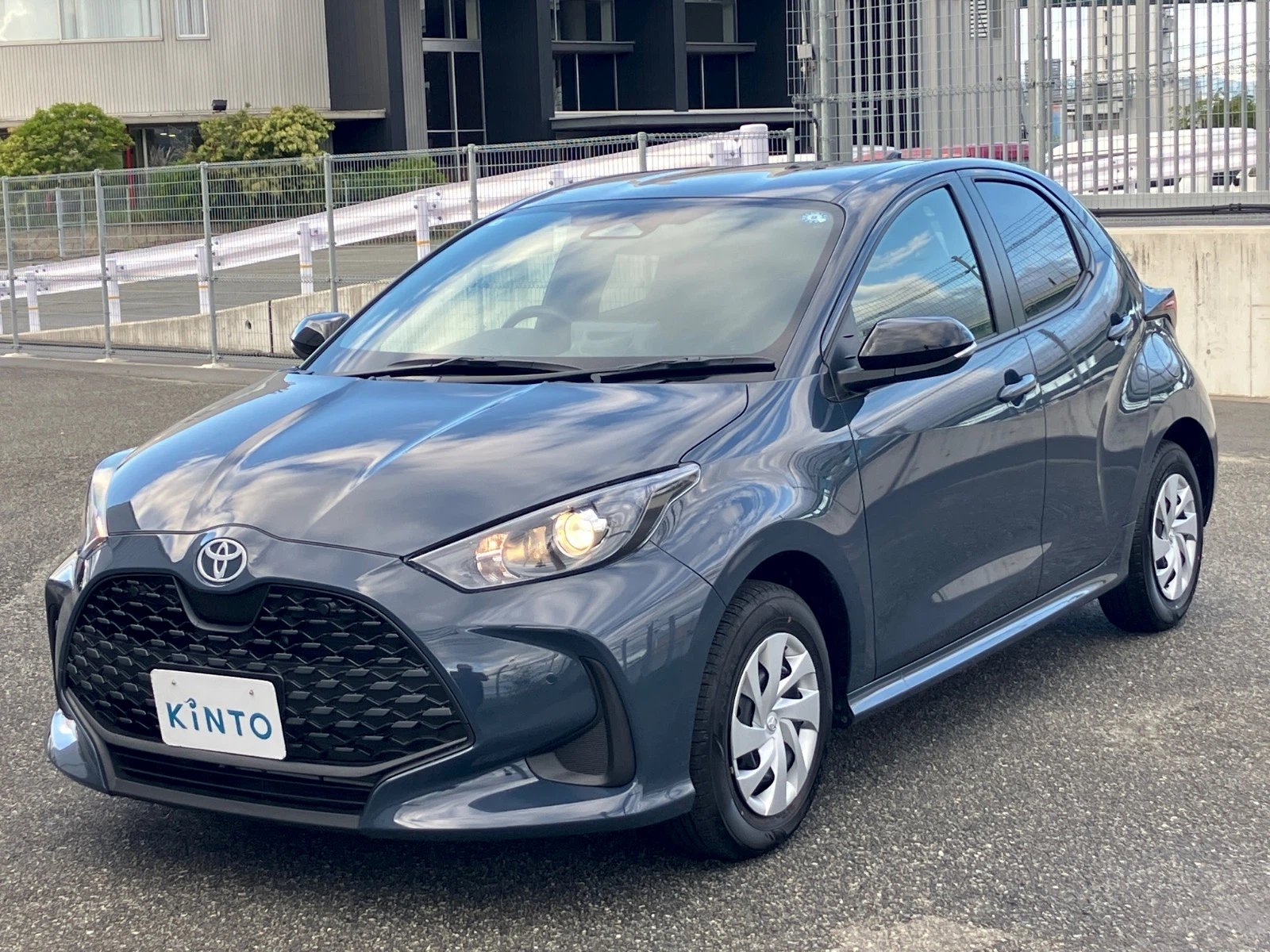 ヤリス X GAS 1.0L 2WD(5人)