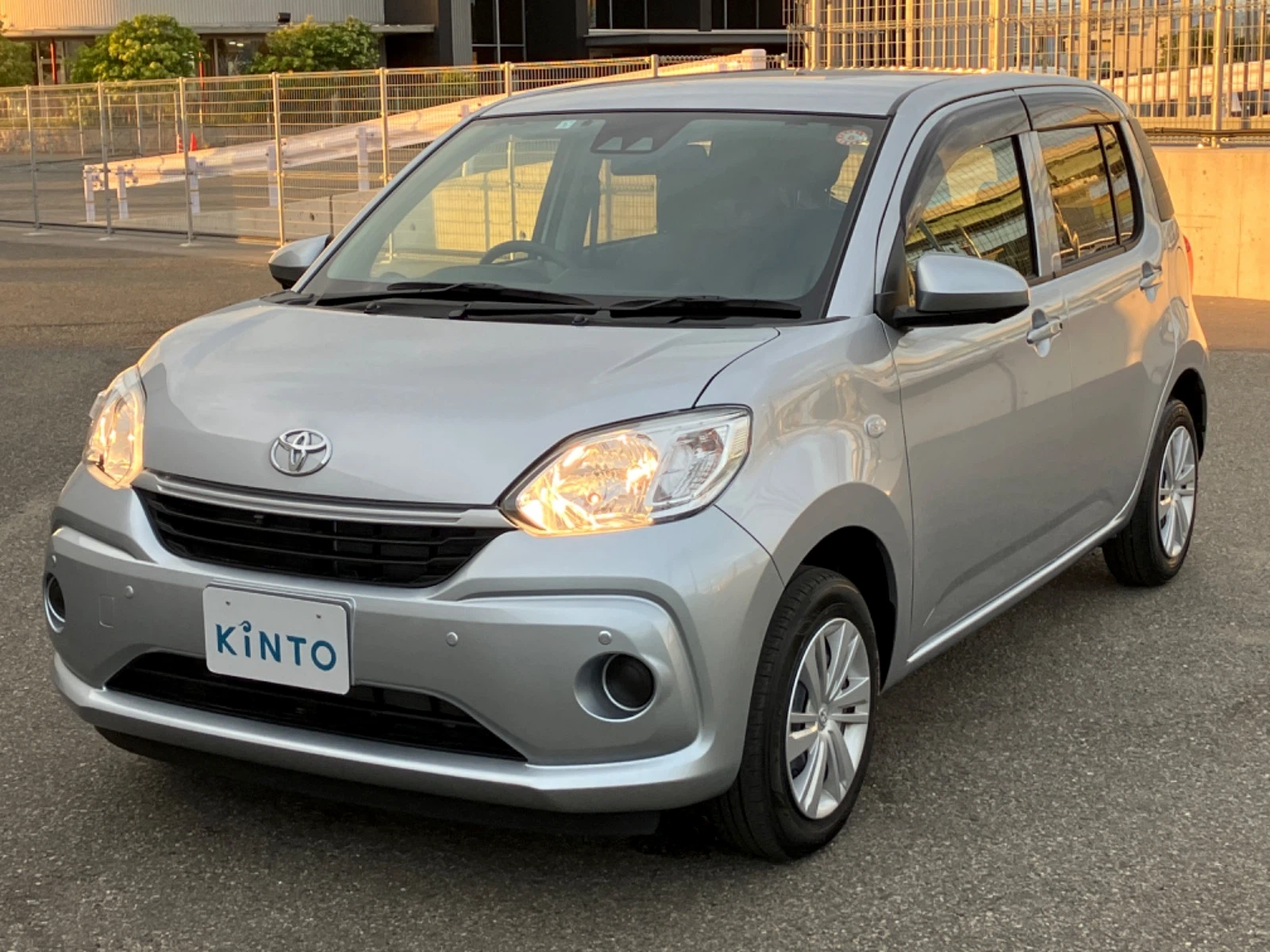パッソ X GAS 1.0L 2WD(5人乗り) ガソリン