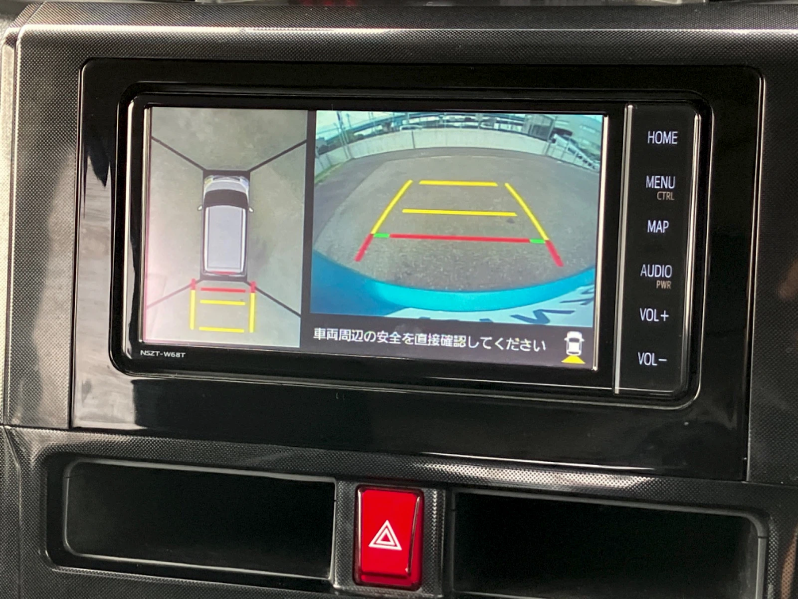 車両の画像