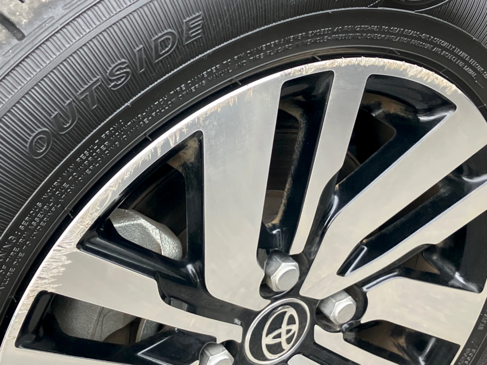 傷の画像です。拡大した画像です。