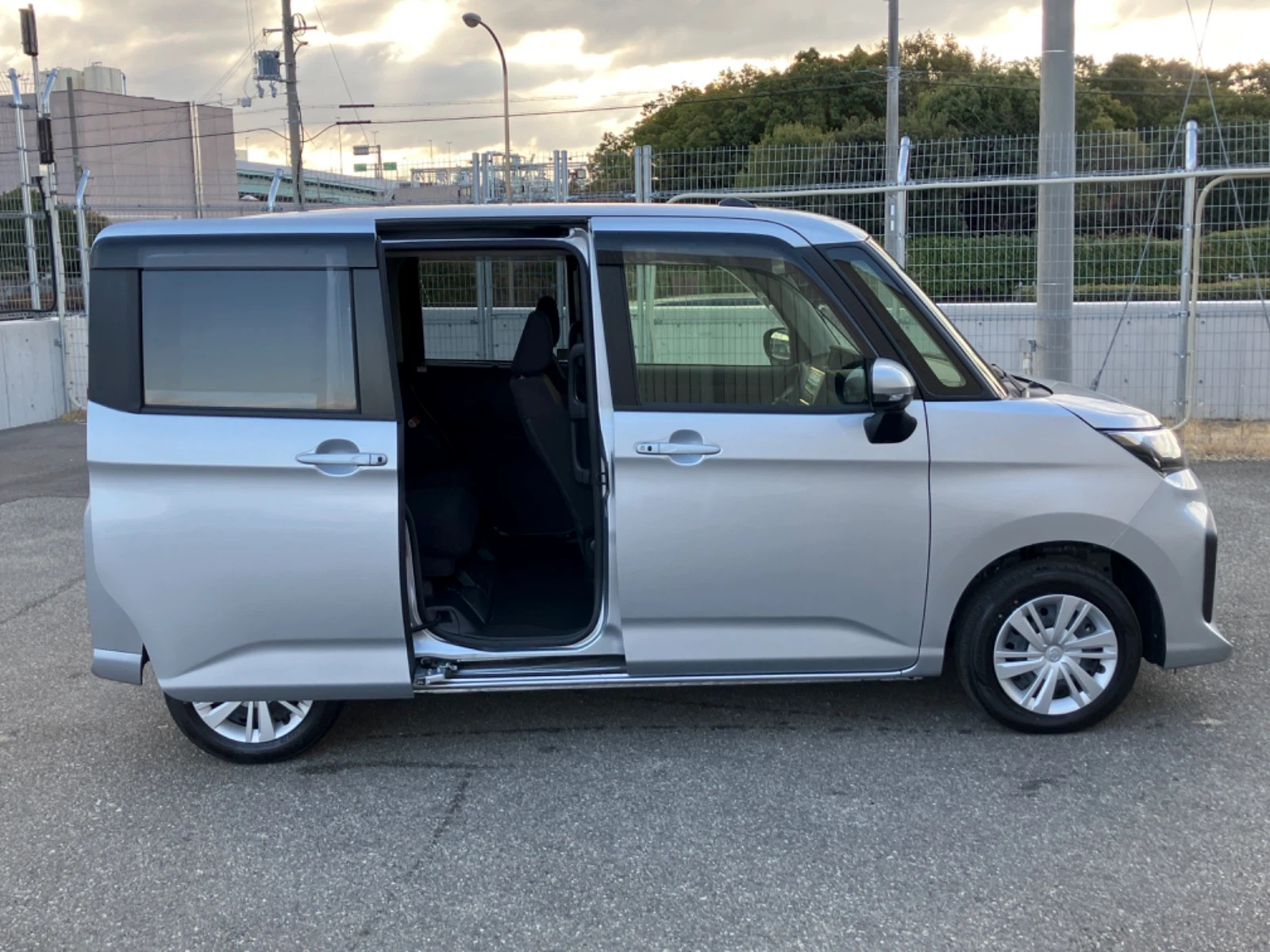 車両の画像