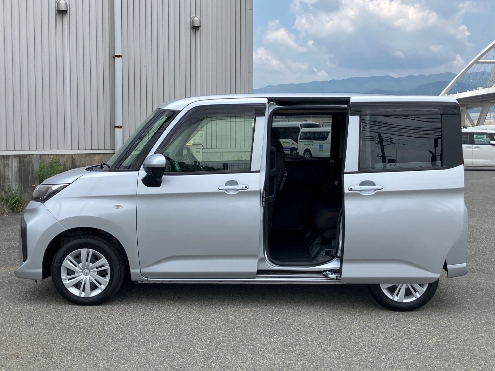車両の画像