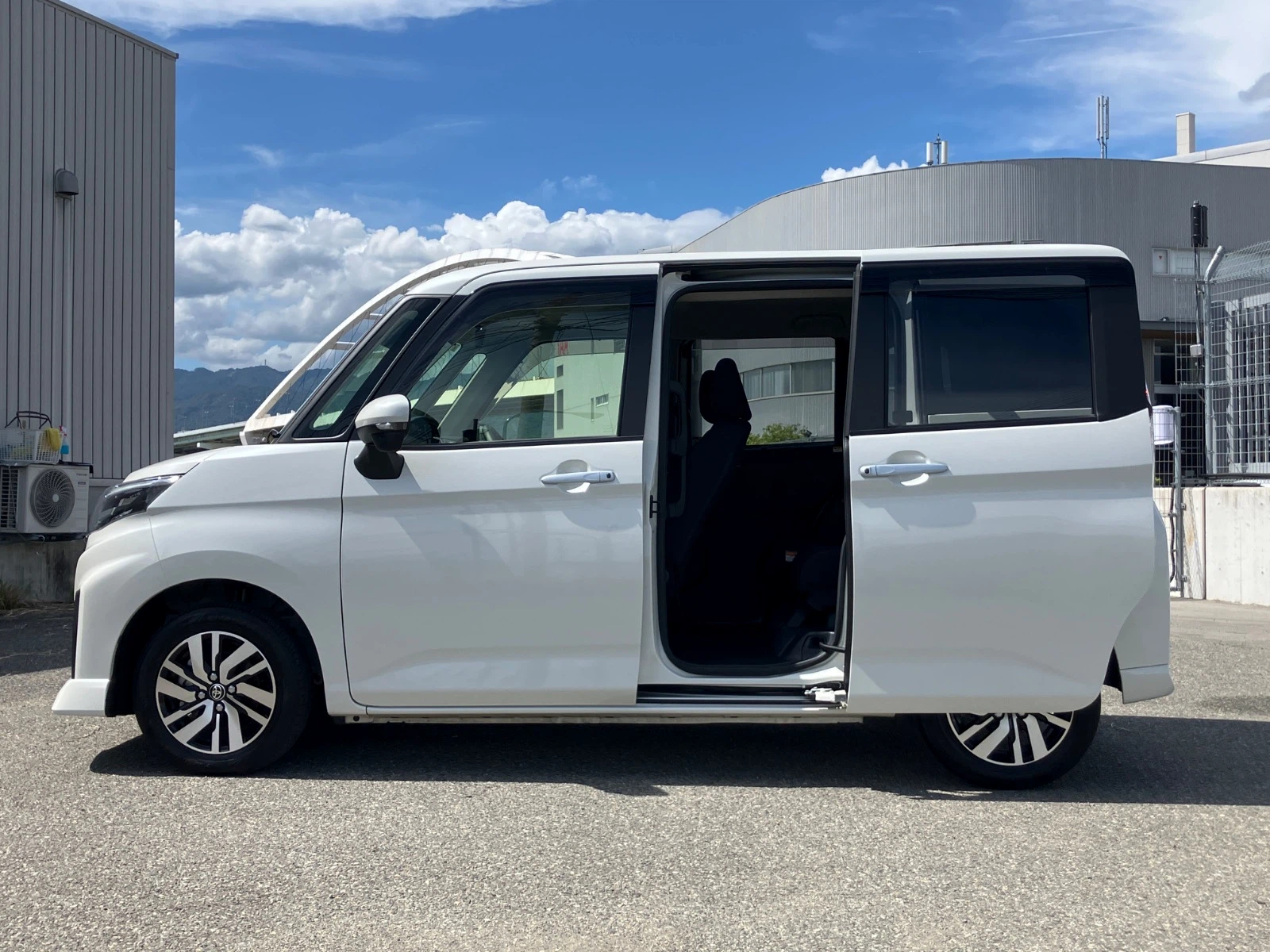 車両の画像