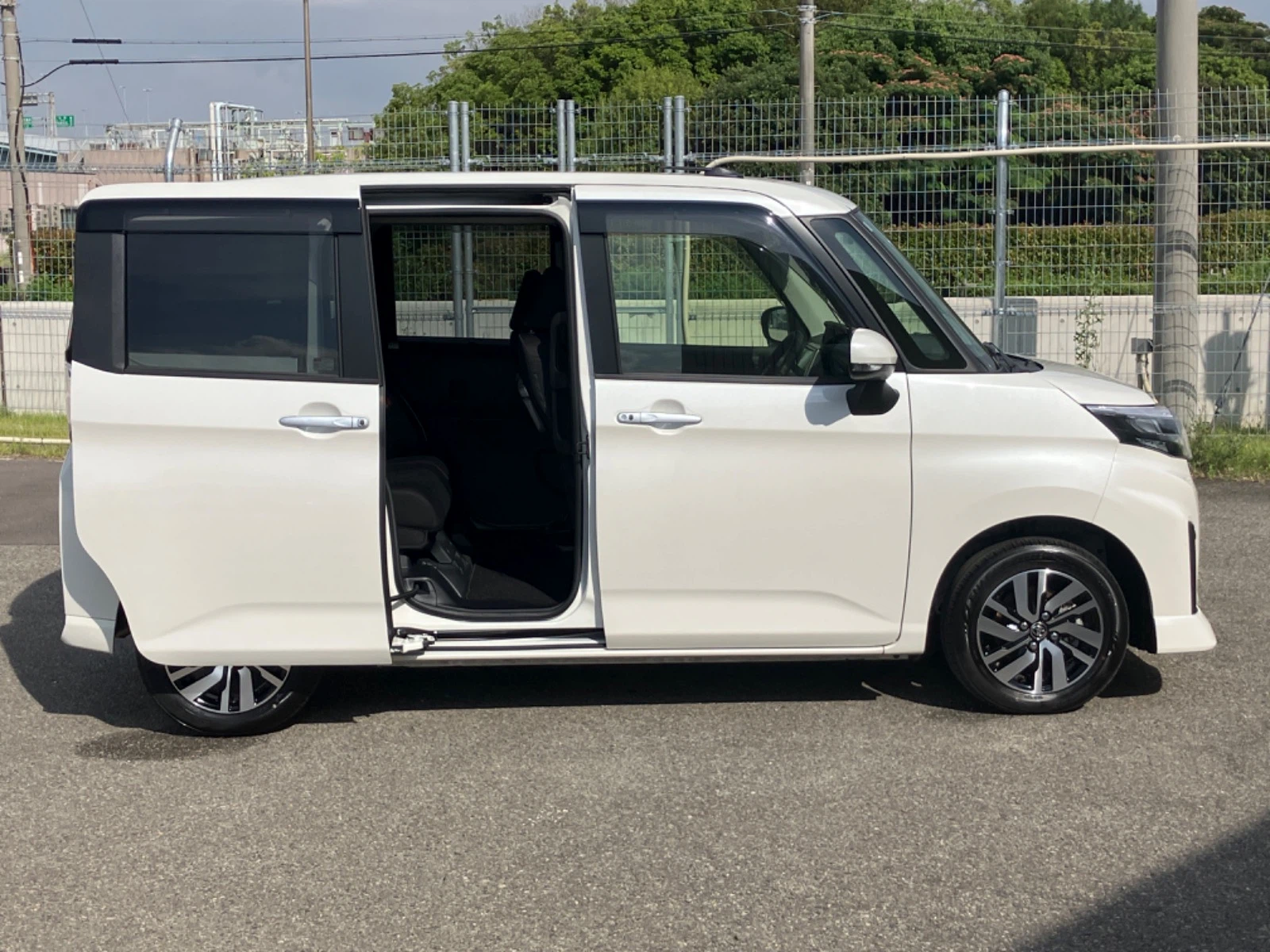 車両の画像